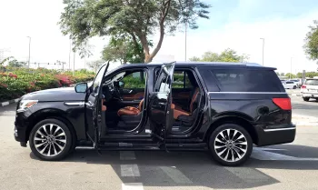 LINCOLN NAVIGATOR 2022 MODEL YEAR BLACK COLOR EXTERIOR