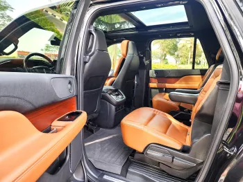 LINCOLN NAVIGATOR 2022 MODEL YEAR BLACK COLOR EXTERIOR