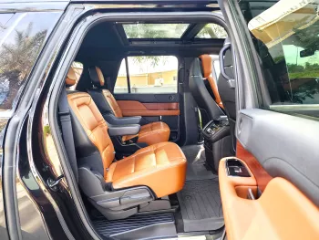 LINCOLN NAVIGATOR 2022 MODEL YEAR BLACK COLOR EXTERIOR