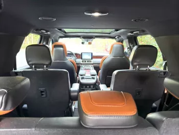 LINCOLN NAVIGATOR 2022 MODEL YEAR BLACK COLOR EXTERIOR