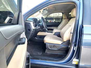 FORD EXPEDITION XLT 2023 MODEL YEAR BLUE COLOR WITH WARRANTY