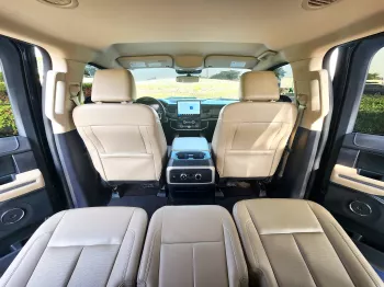 FORD EXPEDITION XLT 2023 MODEL YEAR BLUE COLOR WITH WARRANTY