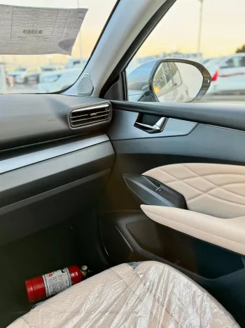 Kaiyi X7 1.6L 2024 Model Year 7 Seater Gray Color Exterior