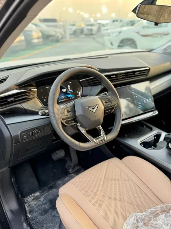 Kaiyi X7 1.6L 2024 Model Year 5 Seater Black Color Exterior
