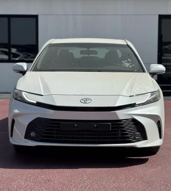 Toyota Camry Hybrid 2025 Model Year White Color Exterior