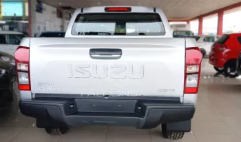 ISUZU D-MAX 2024 MODEL YEAR 2.5L DIESEL DC 4X4 WHITE COLOR EXTERIOR