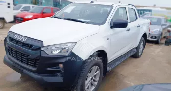 ISUZU D-MAX 2024 MODEL YEAR 1.9 DIESEL 4x4 WHITE COLOR EXTERIOR