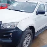 ISUZU D-MAX 2024 MODEL YEAR 1.9 DIESEL 4x4 WHITE COLOR EXTERIOR - Thumbnail 2