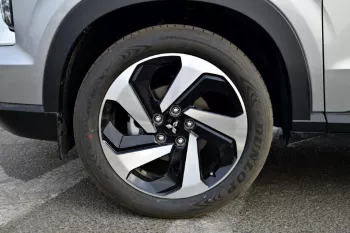 MITSUBISHI XFORCE HL 2025 MODEL YEAR 1.5L PETROL SILVER COLOR