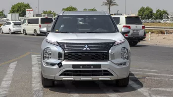 MITSUBISHI OUTLANDER 2025 MODEL YEAR 2.5L PETROL FWD SILVER COLOR