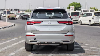 MITSUBISHI OUTLANDER 2025 MODEL YEAR 2.5L PETROL FWD SILVER COLOR