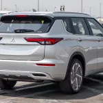 MITSUBISHI OUTLANDER 2025 MODEL YEAR 2.5L PETROL FWD SILVER COLOR - Thumbnail 6