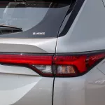 MITSUBISHI OUTLANDER 2025 MODEL YEAR 2.5L PETROL FWD SILVER COLOR - Thumbnail 8