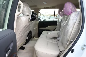TOYOTA LAND CRUISER 300 VX+ 2025 MODEL YEAR WHITE COLOR EXTERIOR