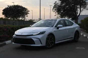 Toyota Camry 2.5L Hybrid FWD 2025 Model Year White Color Exterior