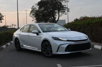 Toyota Camry 2.5L Hybrid FWD 2025 Model Year White Color Exterior
