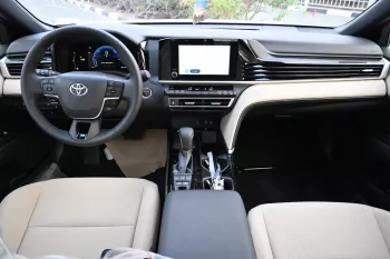 Toyota Camry 2.5L Hybrid FWD 2025 Model Year White Color Exterior