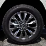 TOYOTA LAND CRUISER 300 GXR 2025 MODEL YEAR PETROL WHITE COLOR - Thumbnail 6