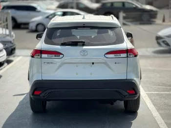 Toyota Frontlander luxury 2.0L HEV 2024 Model Year White Color Exterior