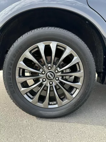 Nissan Armada Platinum 5.6l 2022 Model Year Black Color Exterior