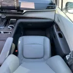 Toyota Sienna Hybrid 2.5l 2021 Model Year USA Specs Silver Color - Thumbnail 17