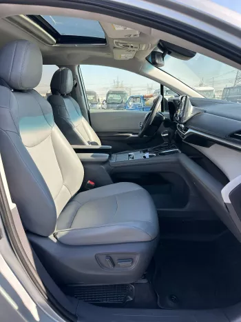 Toyota Sienna Hybrid 2.5l 2021 Model Year USA Specs Silver Color