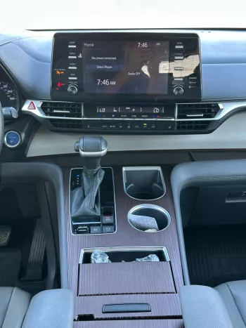 Toyota Sienna Hybrid 2.5l 2021 Model Year USA Specs Silver Color