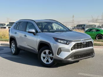 Toyota Rav4 LE Hybrid 2.5L V4 2019 Model Year Silver Color Exterior