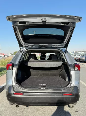 Toyota Rav4 LE Hybrid 2.5L V4 2019 Model Year Silver Color Exterior