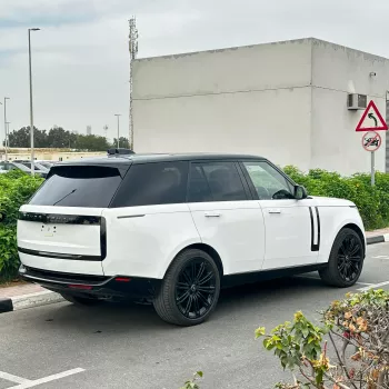 RANGE ROVER VOGUE SE BLACK EDITION 2024 MODEL YEAR WITH WARRANTY