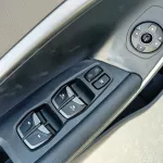 HYUNDAI SANTAFE 2.4L 4CY PETROL SILVER 2018 - Thumbnail 9