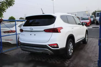 Hyundai Santa-fe SUV 2.4 4 cy petrol 2019