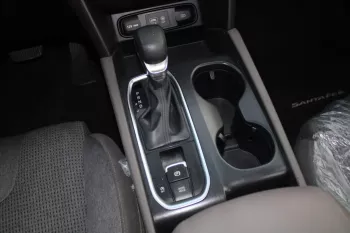 Hyundai Santa-fe SUV 2.4 4 cy petrol 2019