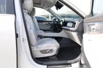 GAC GS8 2.0L Turbo Petrol 2024 Model Year White Color Exterior