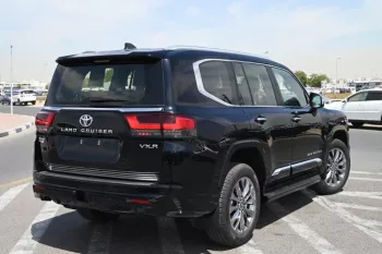 TOYOTA LAND CRUISER VXR 2025 MODEL YEAR DIESEL BLACK COLOR EXTERIOR