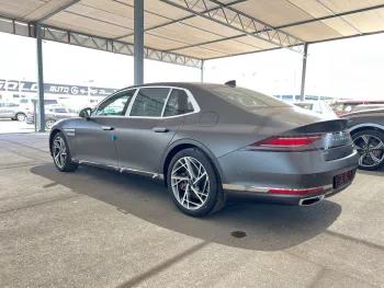 Genesis G90 Royal 3.5L 2025 Model Year Twin Turbo Premium Matt Gray Color