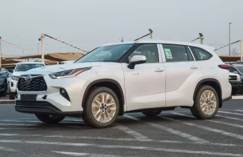 TOYOTA HIGHLANDER HYBRID 2.5L 2024 MODEL YEAR WHITE COLOR