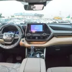 TOYOTA HIGHLANDER HYBRID 2.5L 2024 MODEL YEAR WHITE COLOR - Thumbnail 14