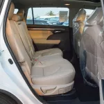 TOYOTA HIGHLANDER HYBRID 2.5L 2024 MODEL YEAR WHITE COLOR - Thumbnail 17