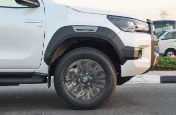 TOYOTA HILUX ADVENTURE 2025 MODEL YEAR PICKUP WHITE COLOR