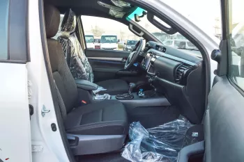 TOYOTA HILUX ADVENTURE 2025 MODEL YEAR PICKUP WHITE COLOR