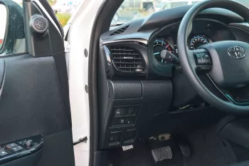 TOYOTA HILUX ADVENTURE 2025 MODEL YEAR PICKUP WHITE COLOR