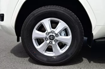 TOYOTA LAND CRUISER 300 EXR 2025 MODEL YEAR PETROL WHITE COLOR
