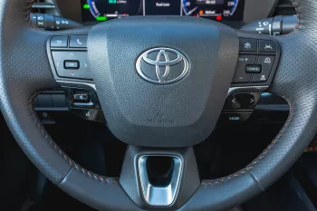 Toyota Camry 2.0 HEV 2024 Model year White Color Exterior