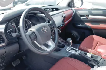 TOYOTA HILUX 2024 MODE YEAR 2.7L PETROL GLXS-V AUTOMATIC WHITE COLOR