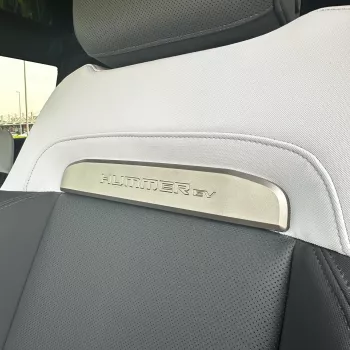GMC HUMMER EV SUV 2025 MODEL YEAR WITH WARRANTY BLUE COLOR EXTERIOR
