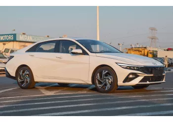 HYUNDAI ELANTRA 2025 MODEL YEAR 1.5L FWD PETROL SEDAN WHITE COLOR