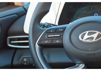 HYUNDAI ELANTRA 2025 MODEL YEAR 1.5L FWD PETROL SEDAN WHITE COLOR