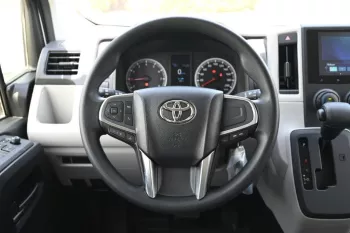 TOYOTA HIACE 2025 MODEL YEAR DELIVERY VAN V6 3.5L AUTOMATIC EURO6