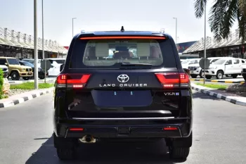 TOYOTA LAND CRUISER VXR+ 2025 MODEL YEAR V6 4.0L 4WD BLACK COLOR